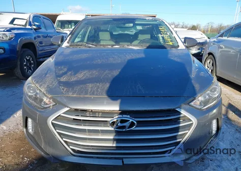 2018 Hyundai Elantra Value Edition z USA, uszkodzony, nr VIN 5NPD84LF1JH365969
